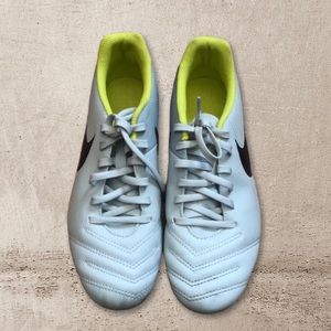 Nike Women Cleats